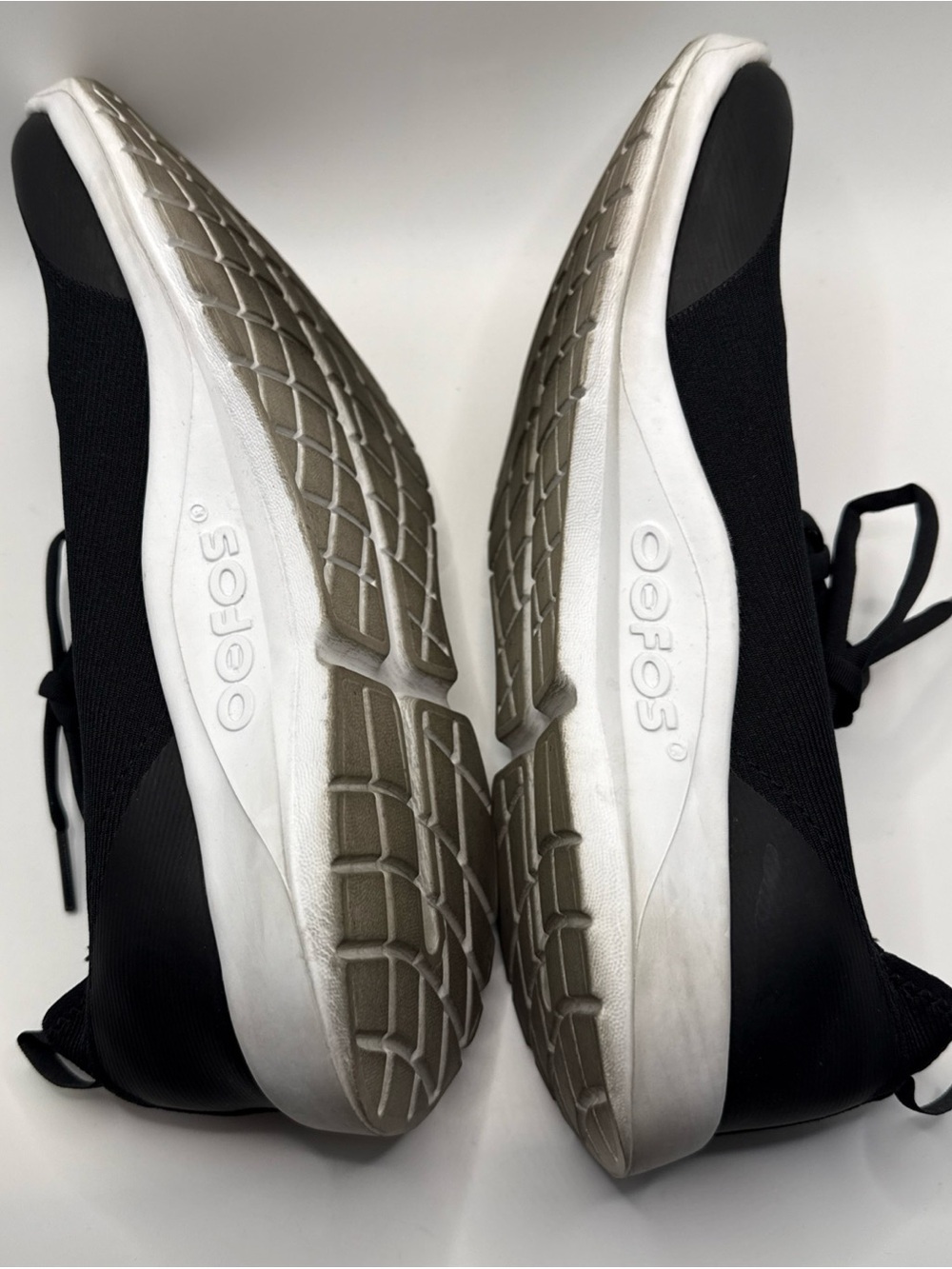 Oofos Oomg Sport LS Women's Size 9.5 Black Recovery Shoes Comfort Runs Small - Picture 6 of 12